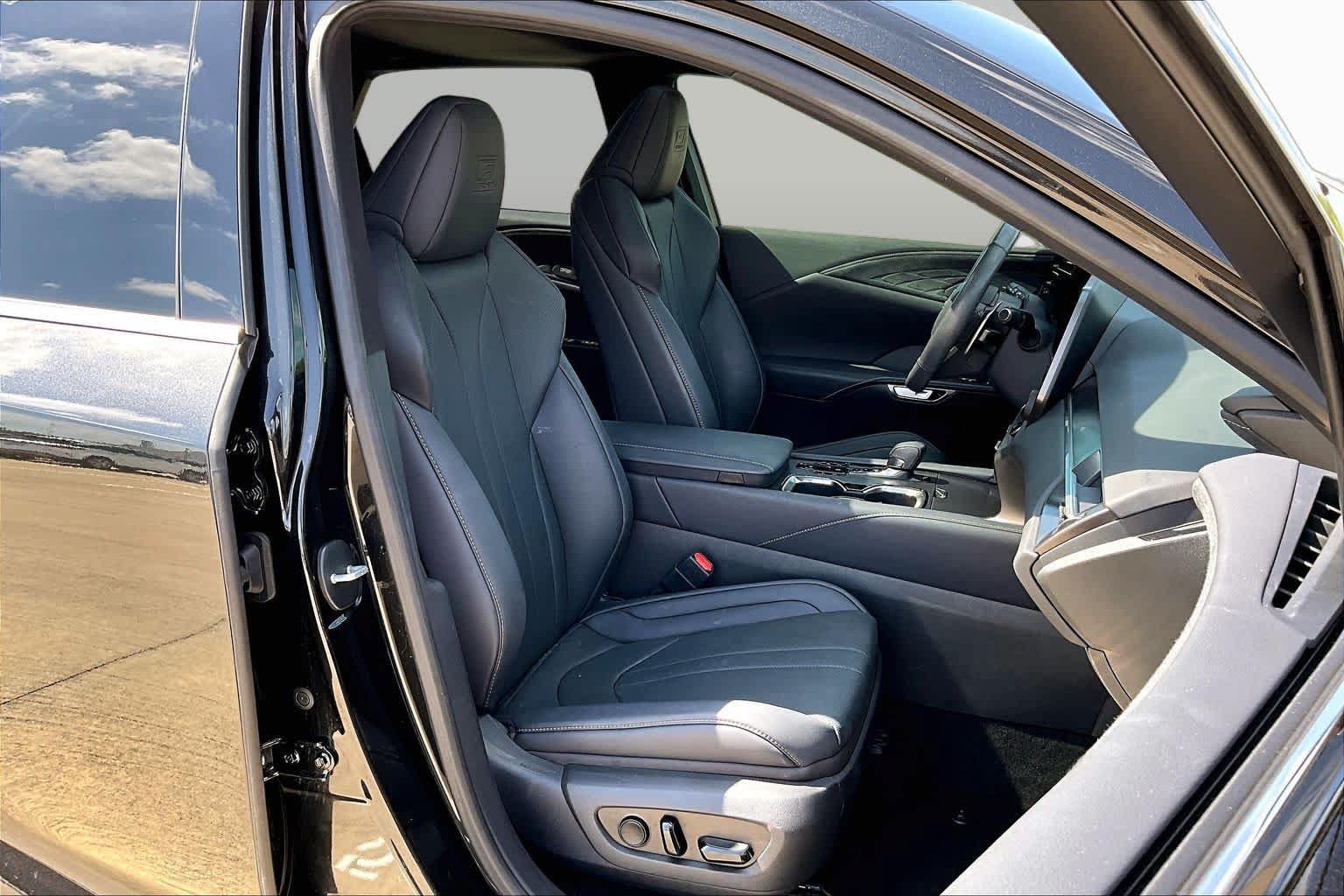 Used 2024 Lexus RX 350 F Sport w/ Convenience Package AWD/4WD image 9