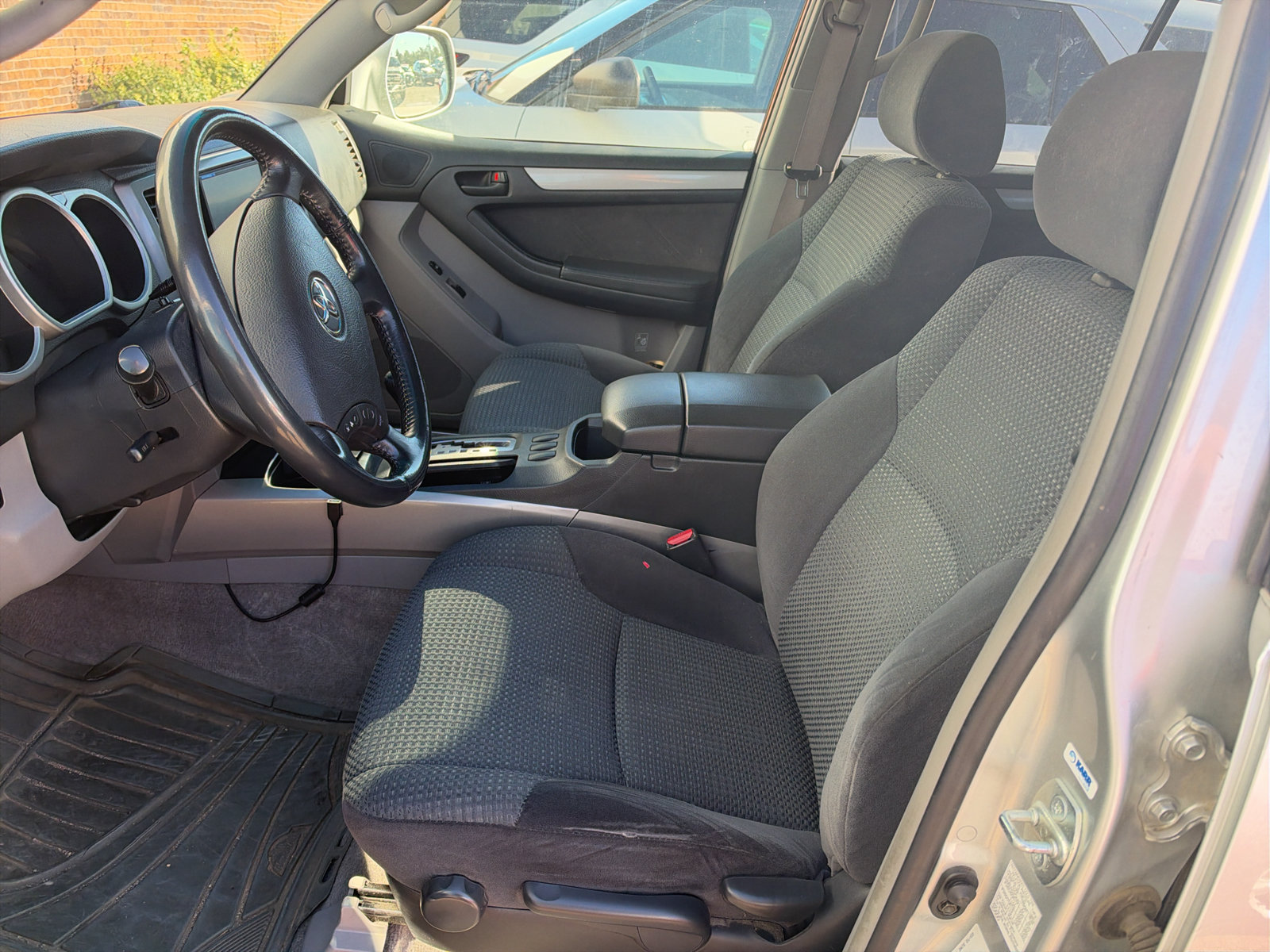 Used 2003 Toyota 4Runner Sport w/ 4Runner Convenience Pkg RWD image 21