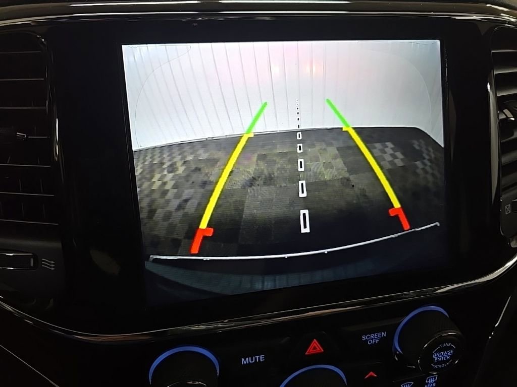 Used 2020 Jeep Grand Cherokee Limited image 24