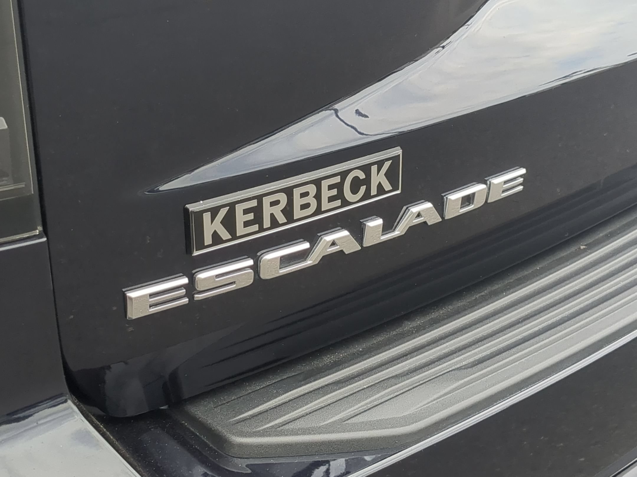 Certified 2023 Cadillac Escalade Premium Luxury Platinum AWD/4WD image 31