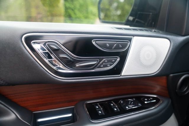 Used 2023 Lincoln Navigator Reserve w/ Equipment Group 201A image 36
