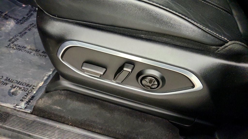 Used 2023 Jeep Wagoneer 4WD image 11
