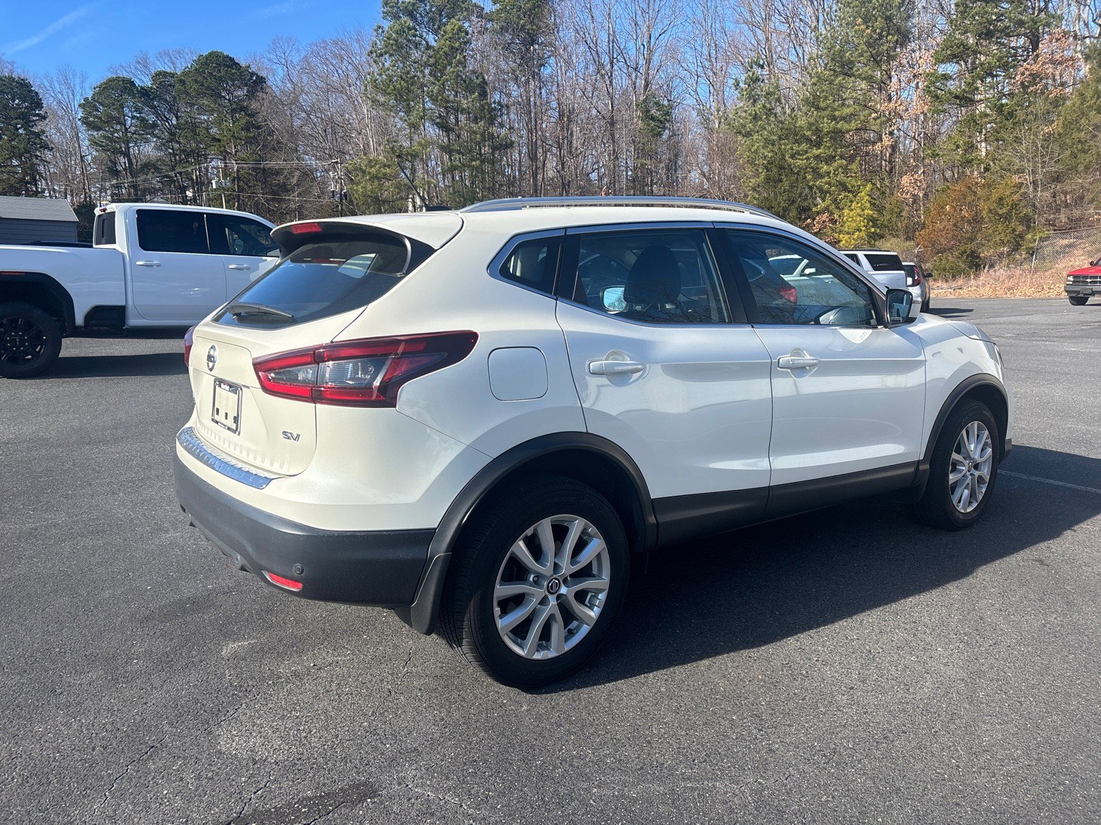 Used 2022 Nissan Rogue Sport SV image 7