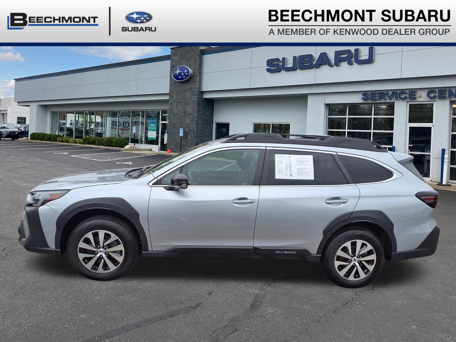 Used 2025 Subaru Outback Premium image 3