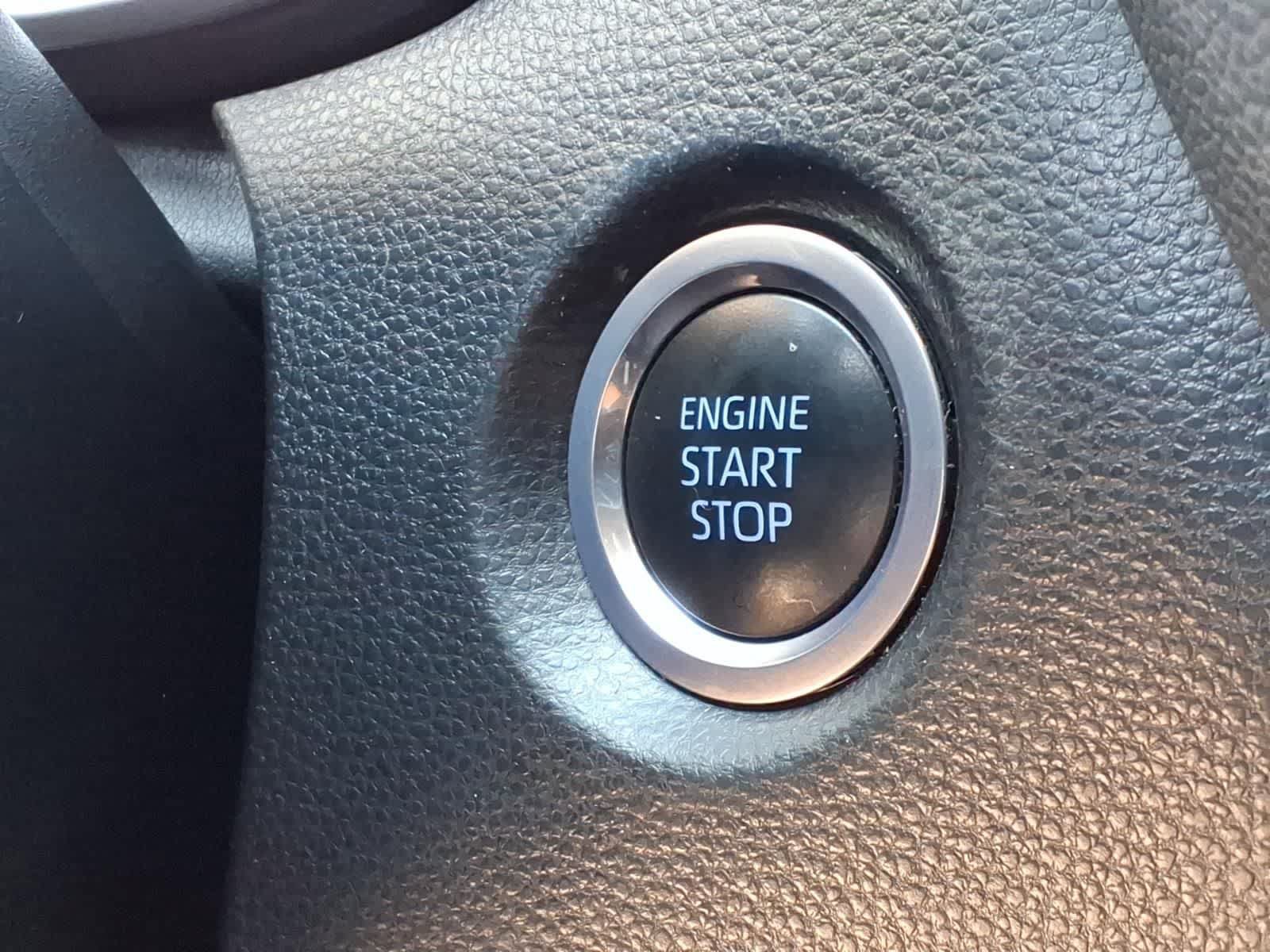 Used 2022 Toyota Corolla SE w/ Carpet Mat Package (TMS) FWD image 24