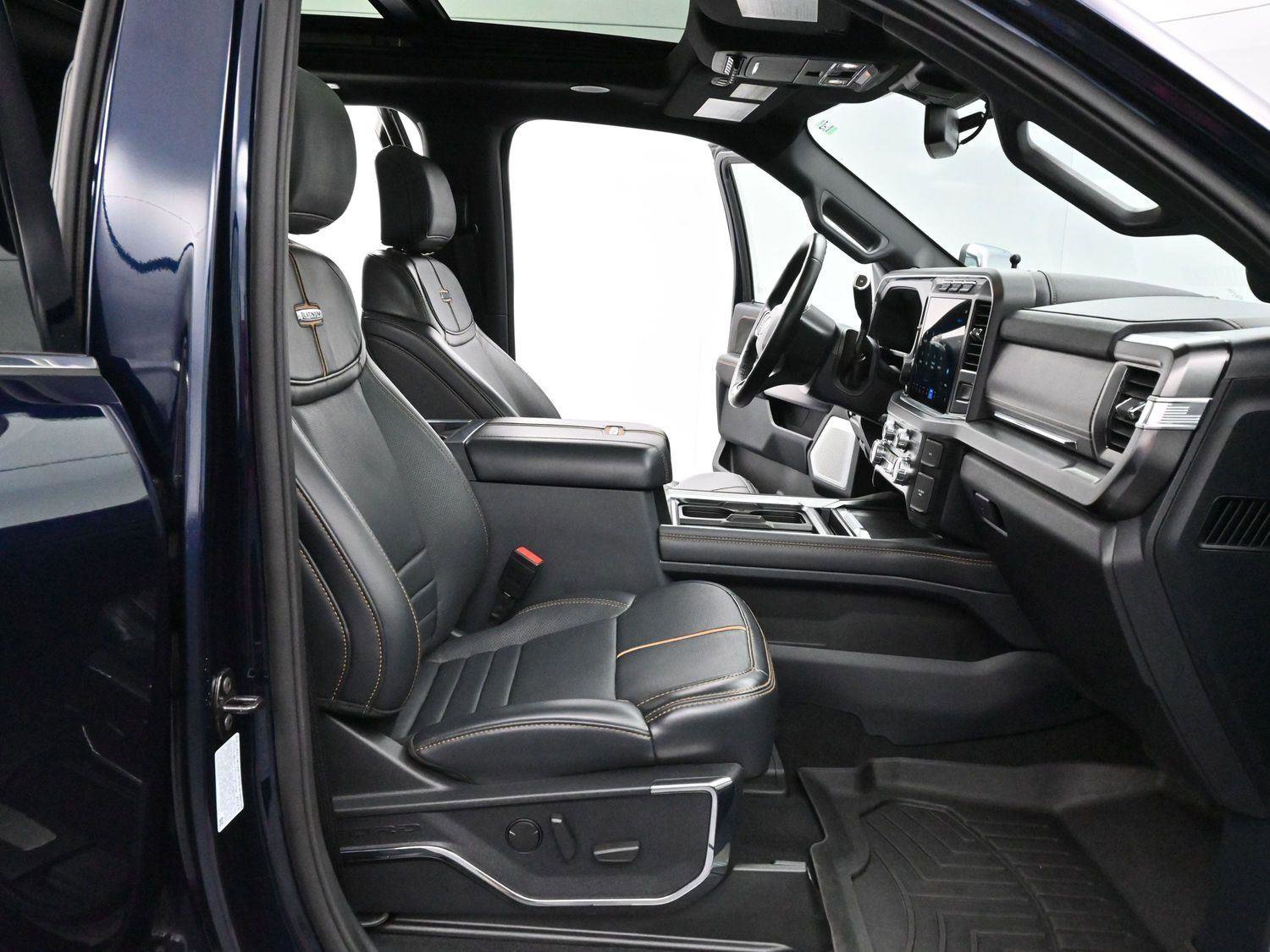 Used 2023 Ford F350 Platinum image 30