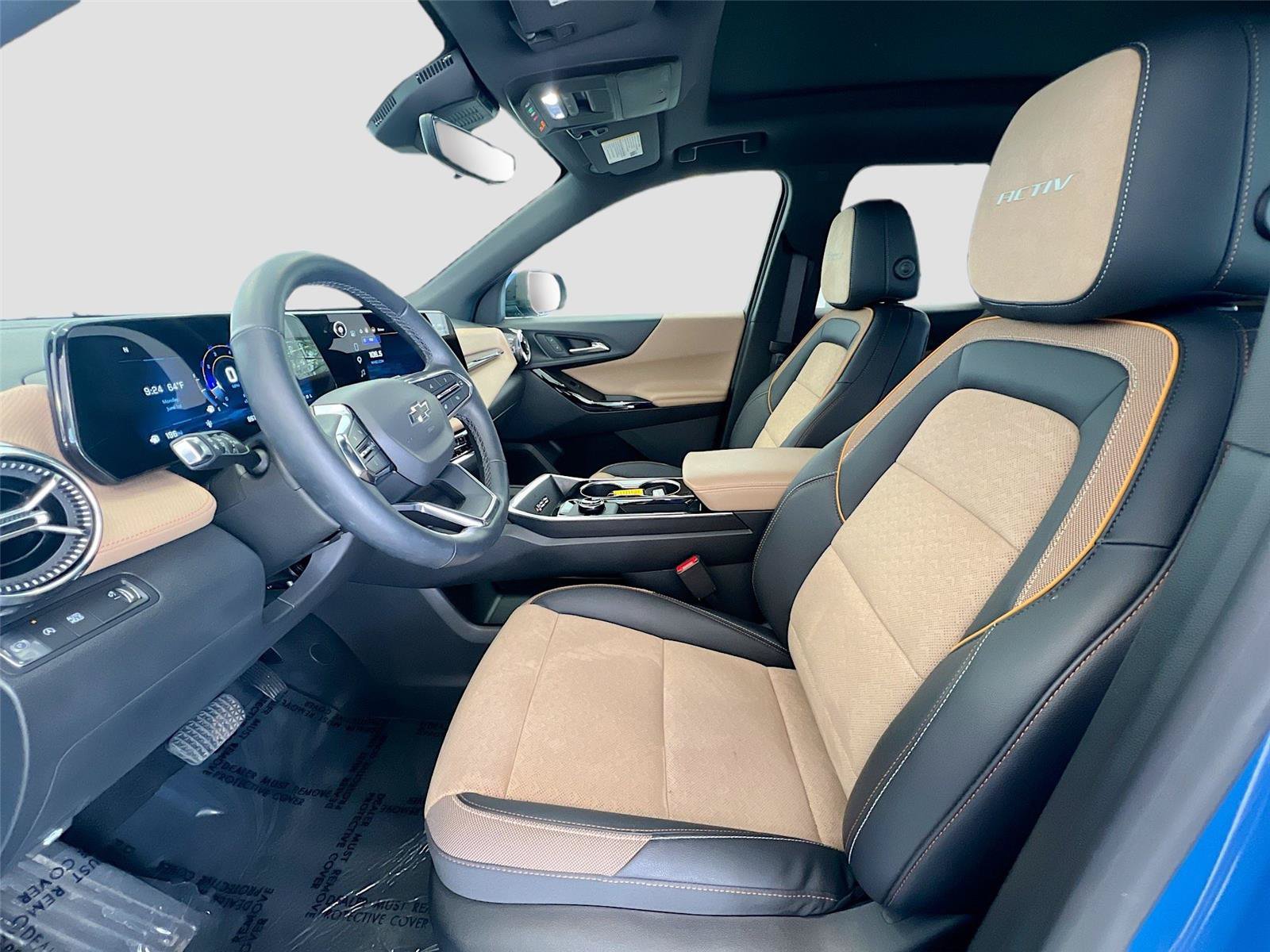 Used 2025 Chevrolet Equinox ACTIV w/ Safety and Technology Package FWD image 5