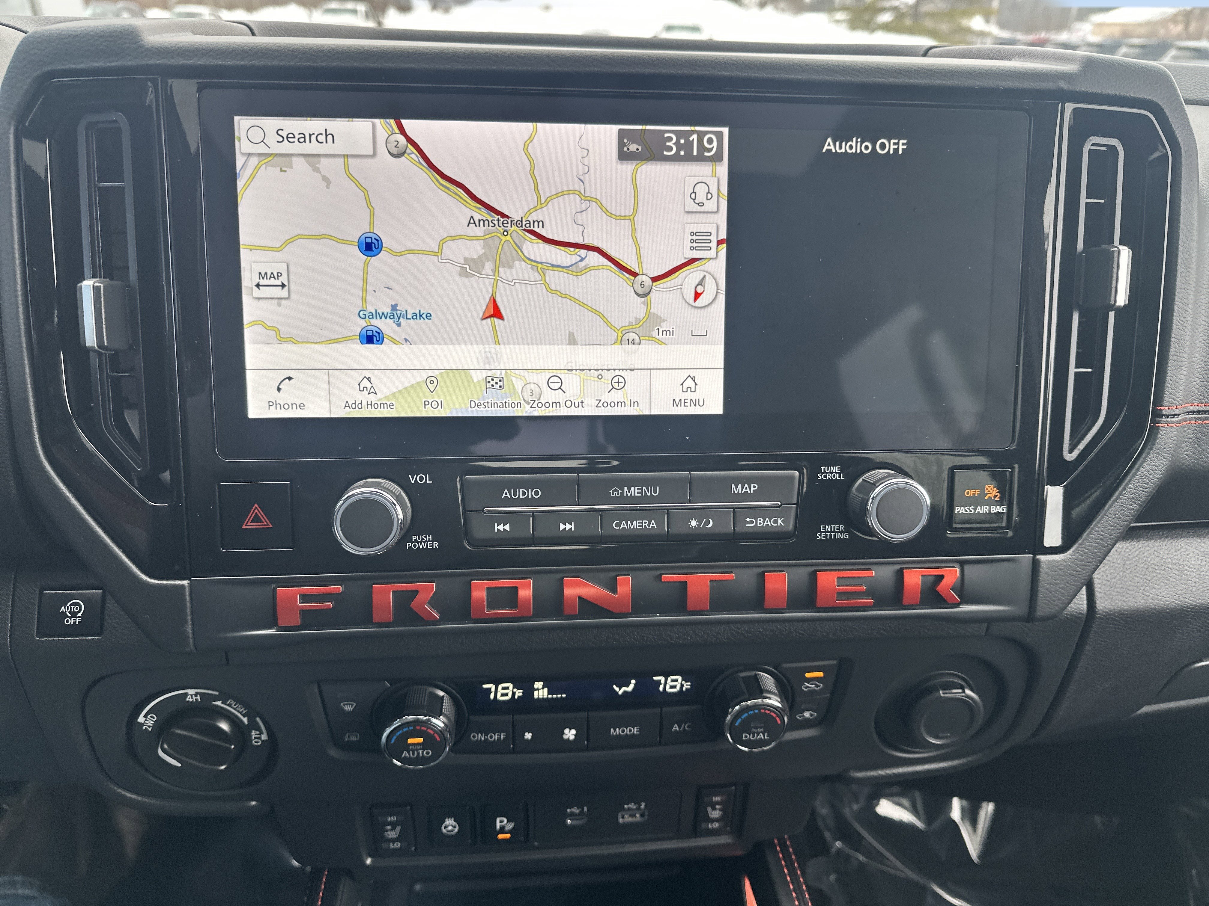 Used 2025 Nissan Frontier PRO-4X w/ Pro Premium Package image 18