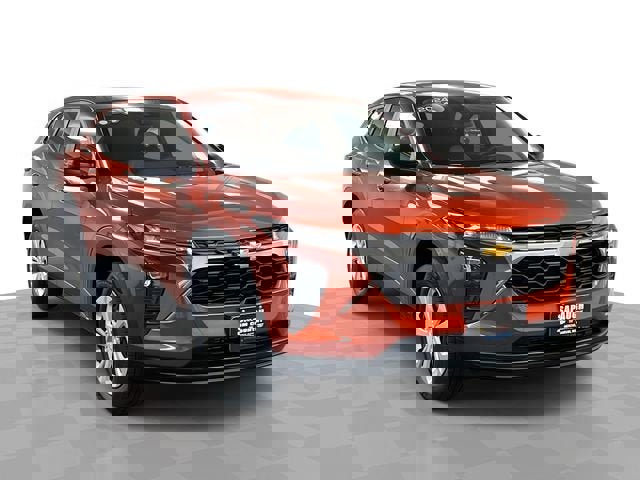 Certified 2024 Chevrolet Trax LS w/ Driver Confidence Package image 1