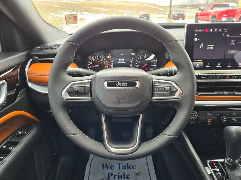 Used 2024 Jeep Compass Limited image 20