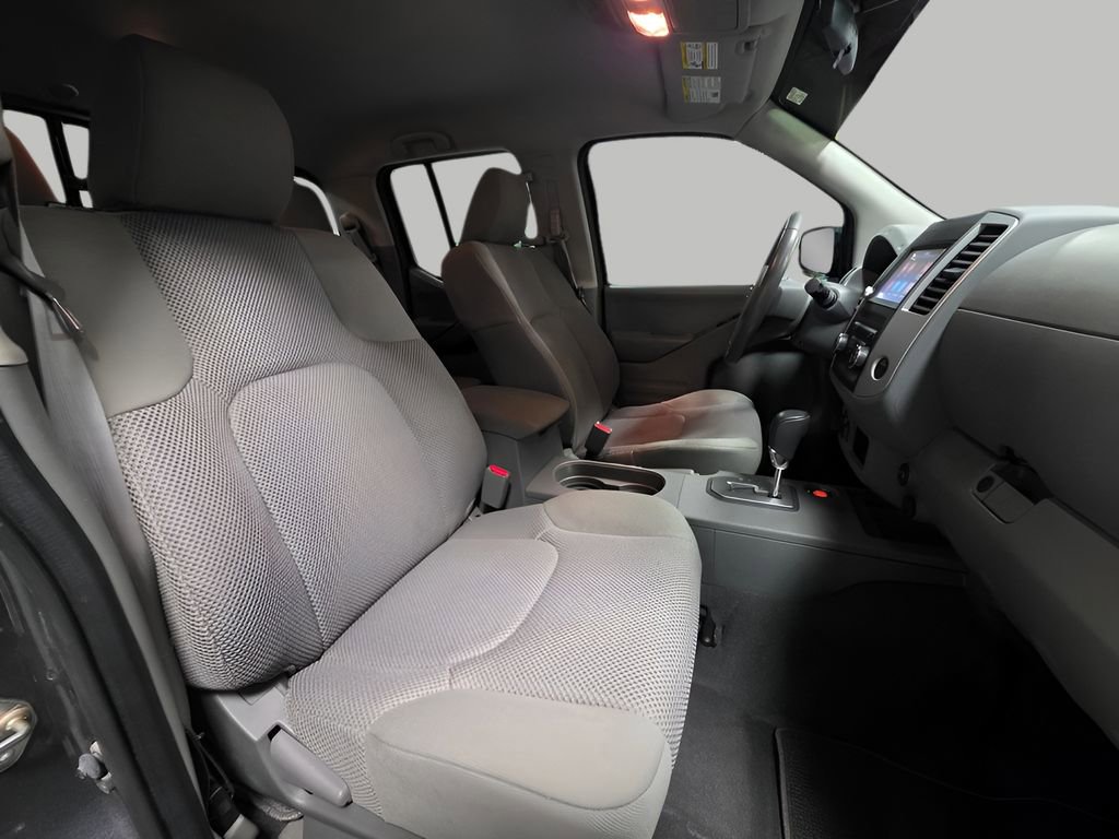 Used 2020 Nissan Frontier SV w/ SV Utility Package AWD/4WD image 9