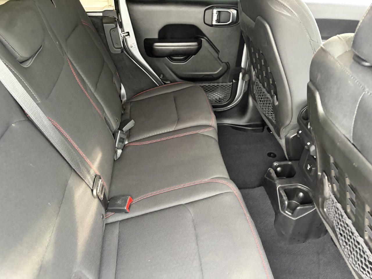 Used 2019 Jeep Wrangler Unlimited Rubicon w/ Safety Group AWD/4WD image 13