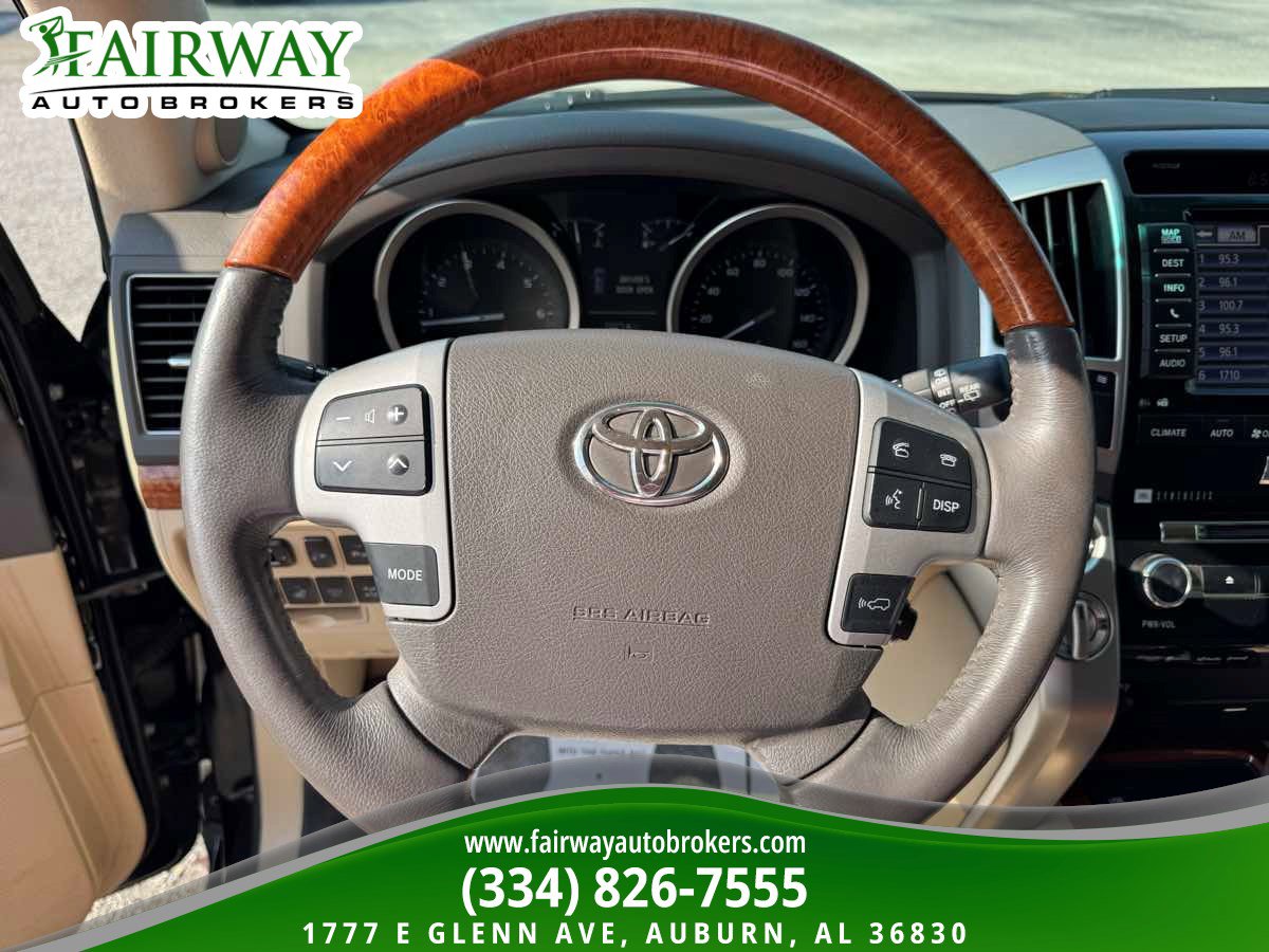 Used 2014 Toyota Land Cruiser AWD/4WD image 18