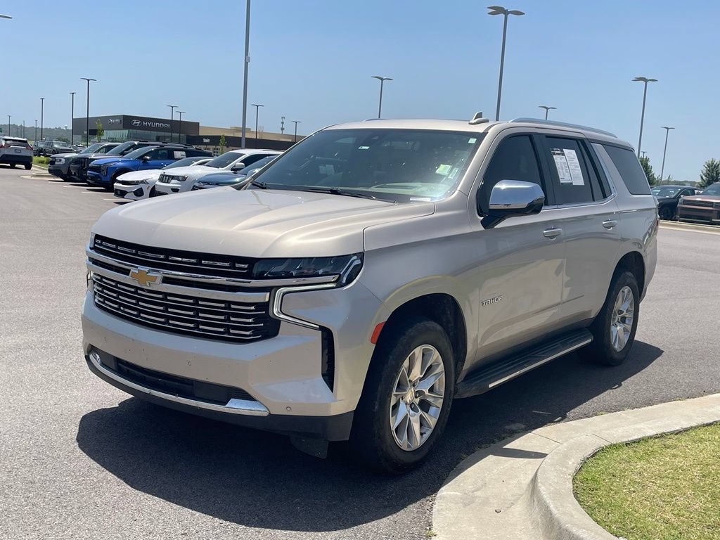 Used 2021 Chevrolet Tahoe Premier w/ Premium Package RWD image 3