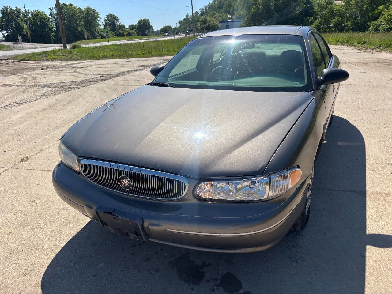 Used 2002 Buick Century Custom FWD image 2