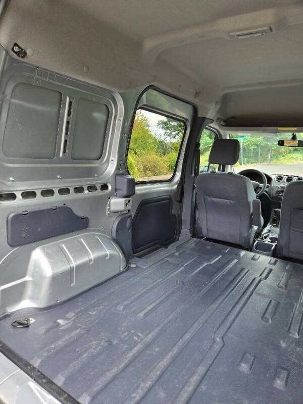 Used 2013 Ford Transit Connect XLT FWD image 21