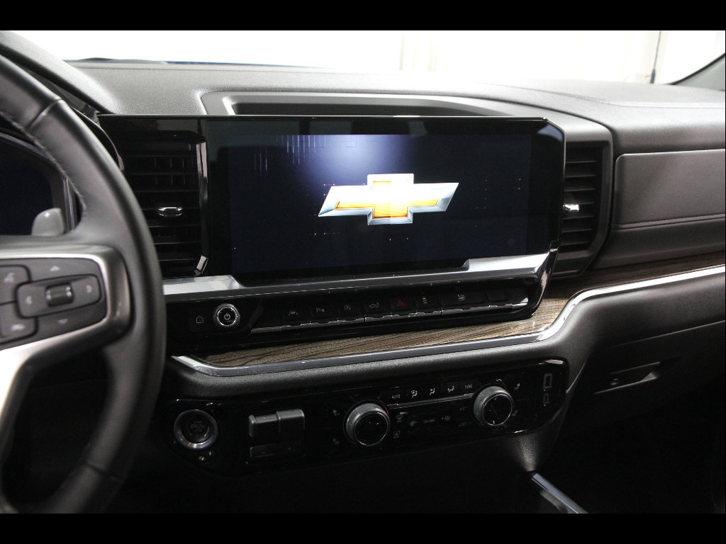 Used 2024 Chevrolet Silverado 1500 RST w/ Convenience Package II image 9