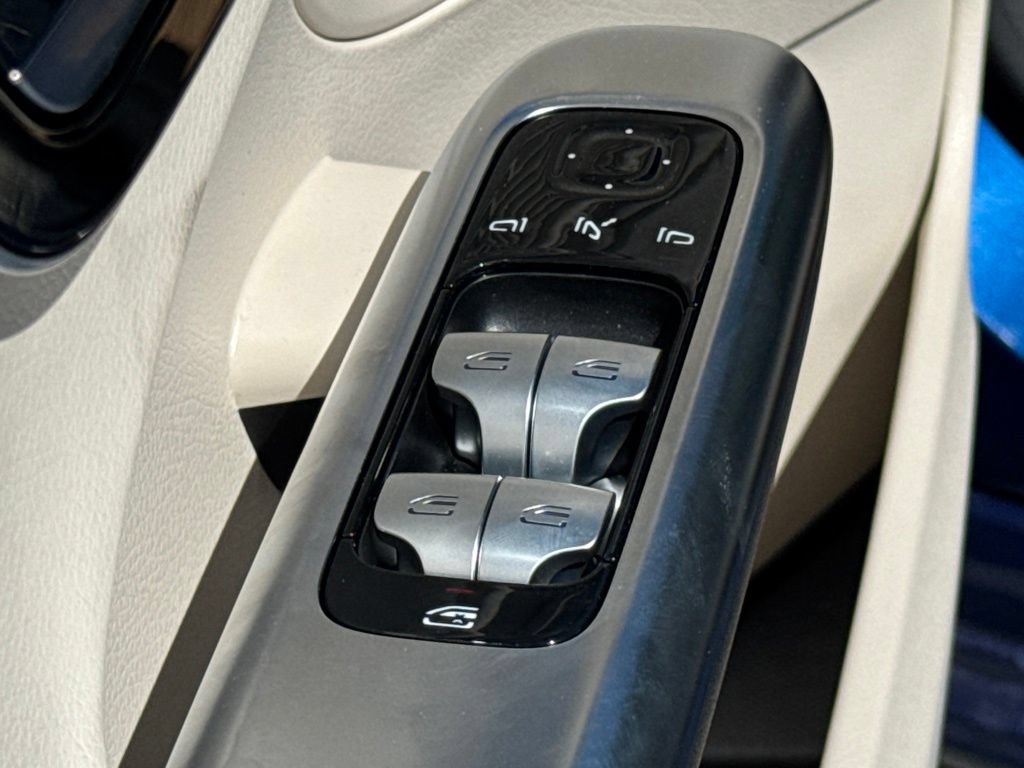 New 2026 Mercedes-Benz C 300 Sedan image 21