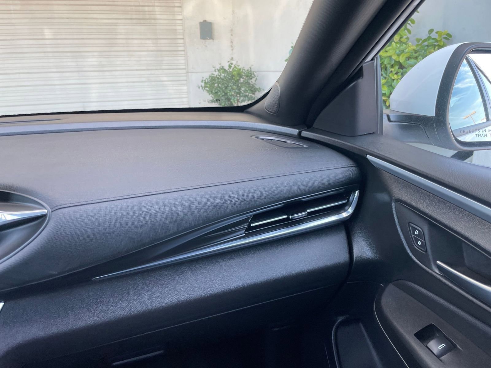 Used 2025 Buick Envista Preferred image 36