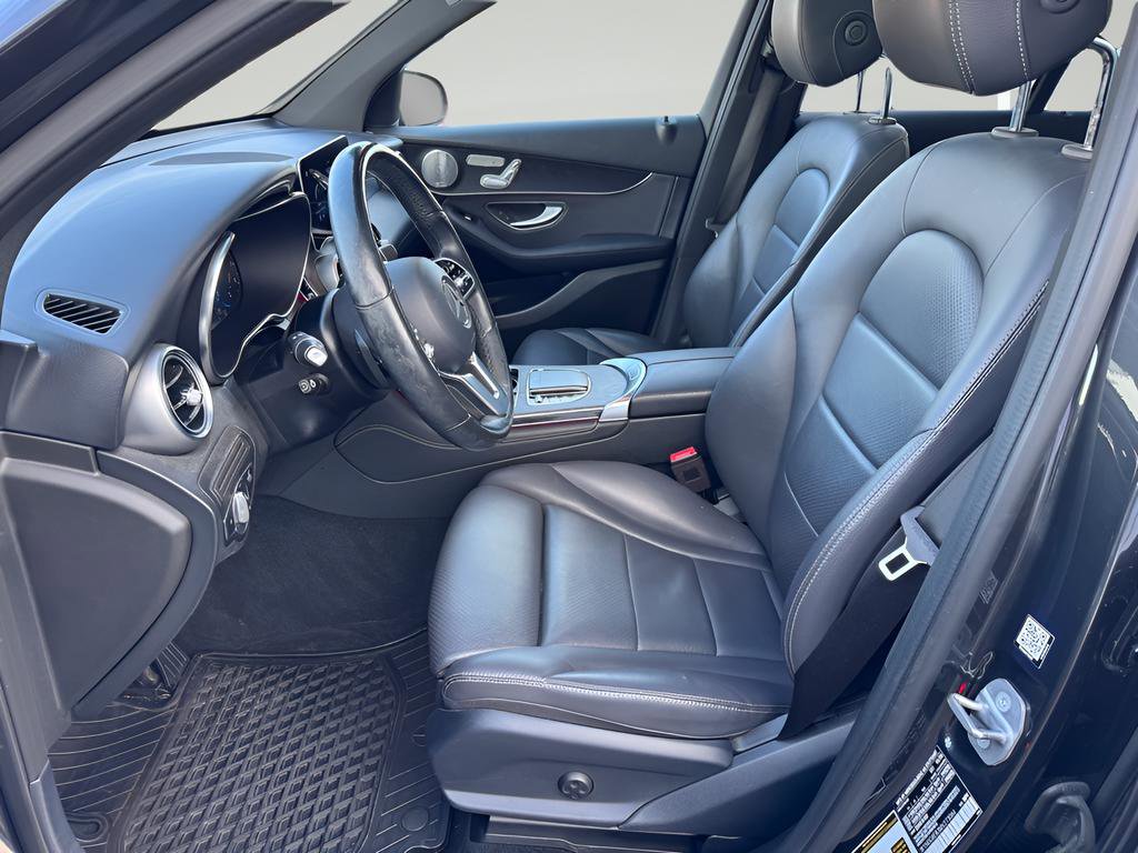 Used 2021 Mercedes-Benz GLC 300 4MATIC image 10