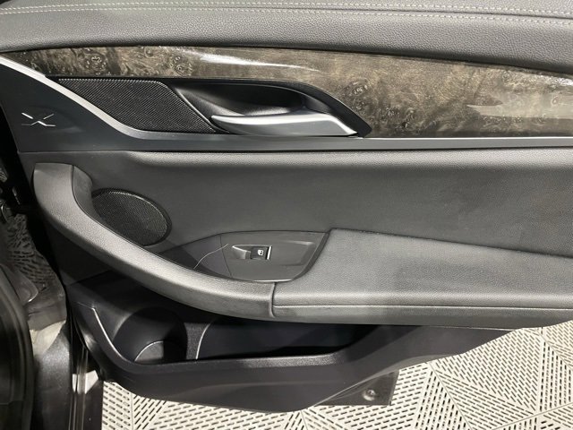 Used 2019 BMW X4 M40i w/ Premium Package image 26