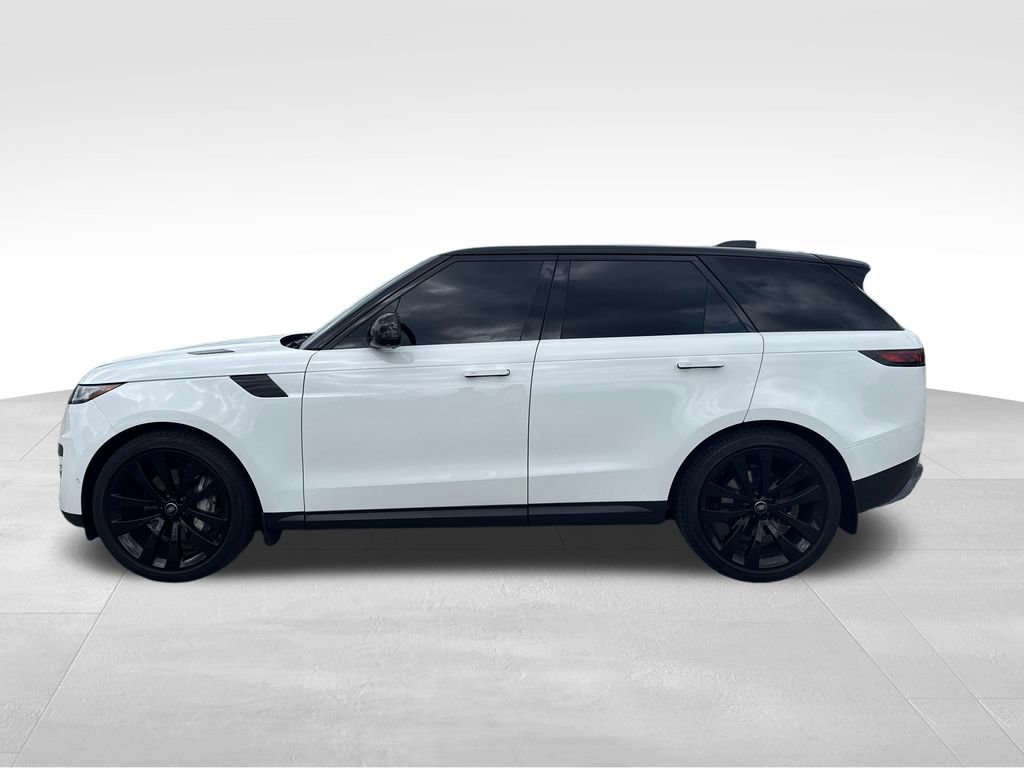 Used 2024 Land Rover Range Rover Sport SE AWD/4WD image 2