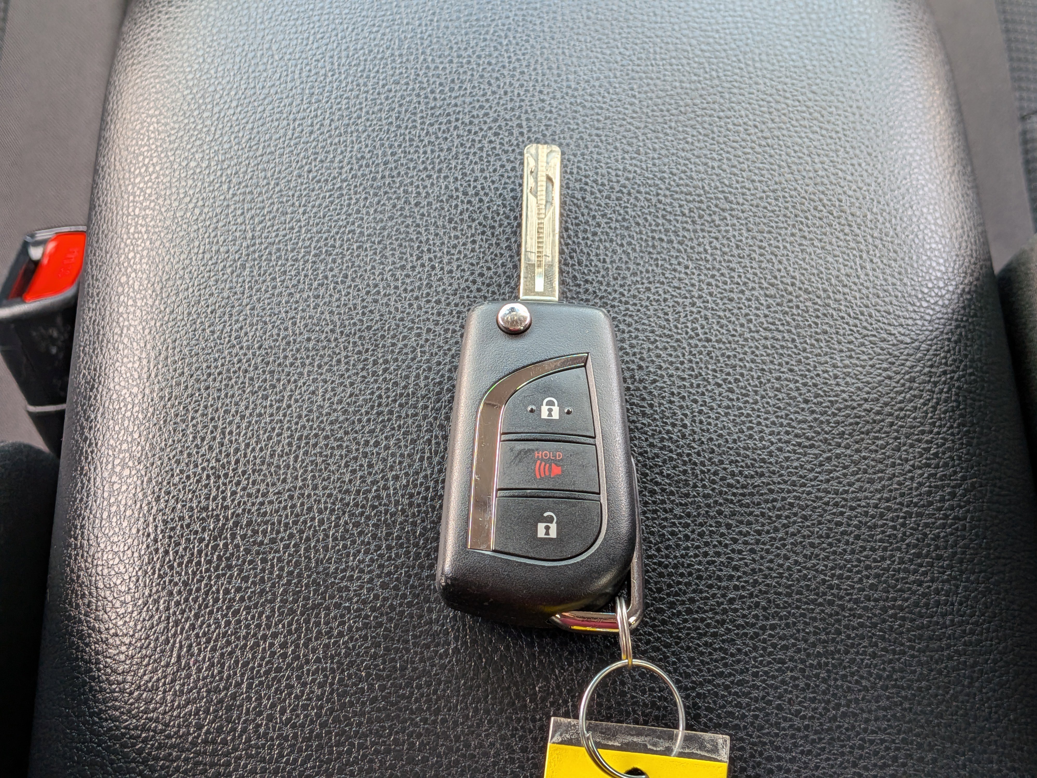 Certified 2023 Toyota RAV4 LE AWD/4WD image 33