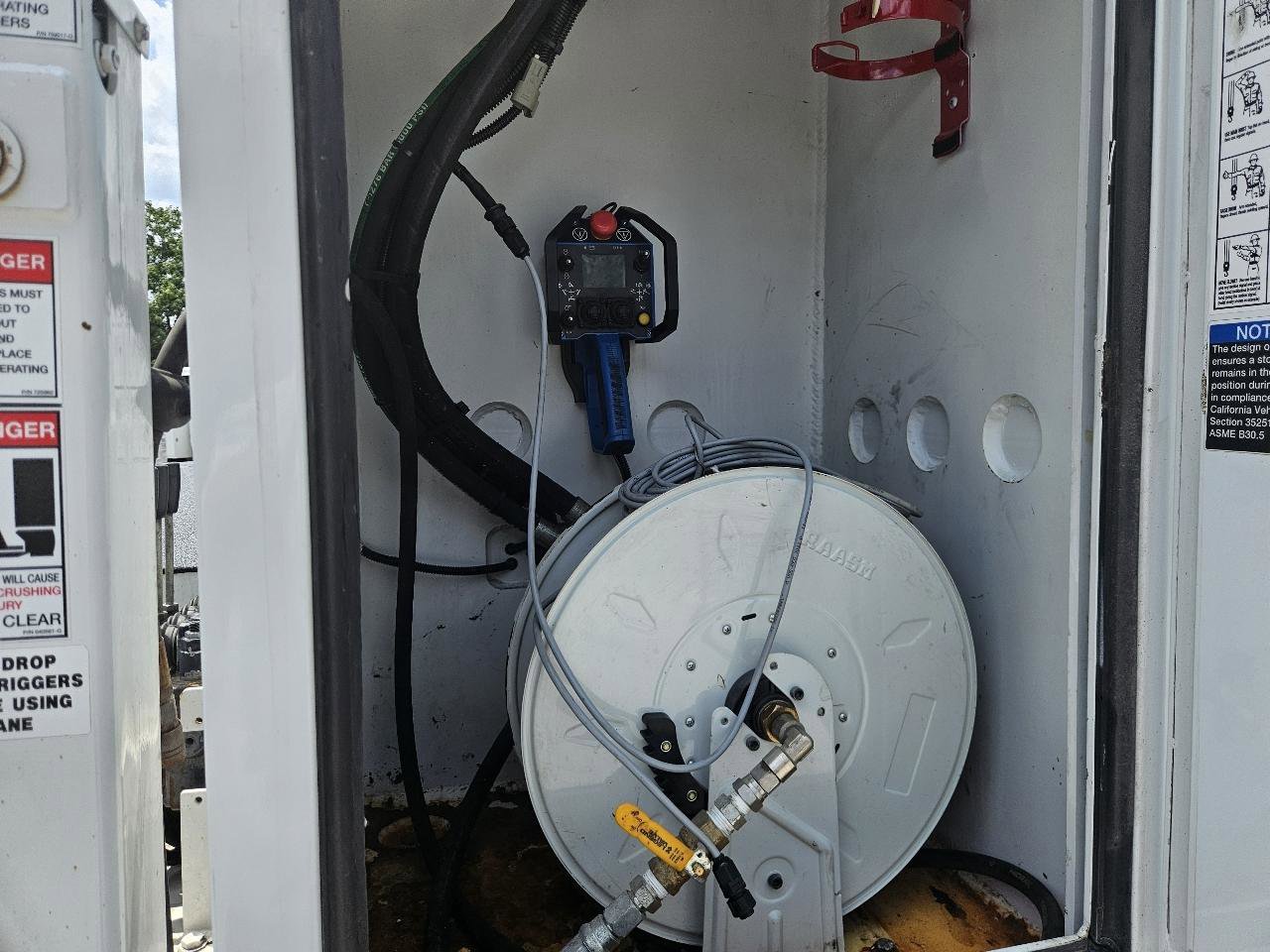 Used 2022 Ford F650 2WD Regular Cab Super Duty image 29