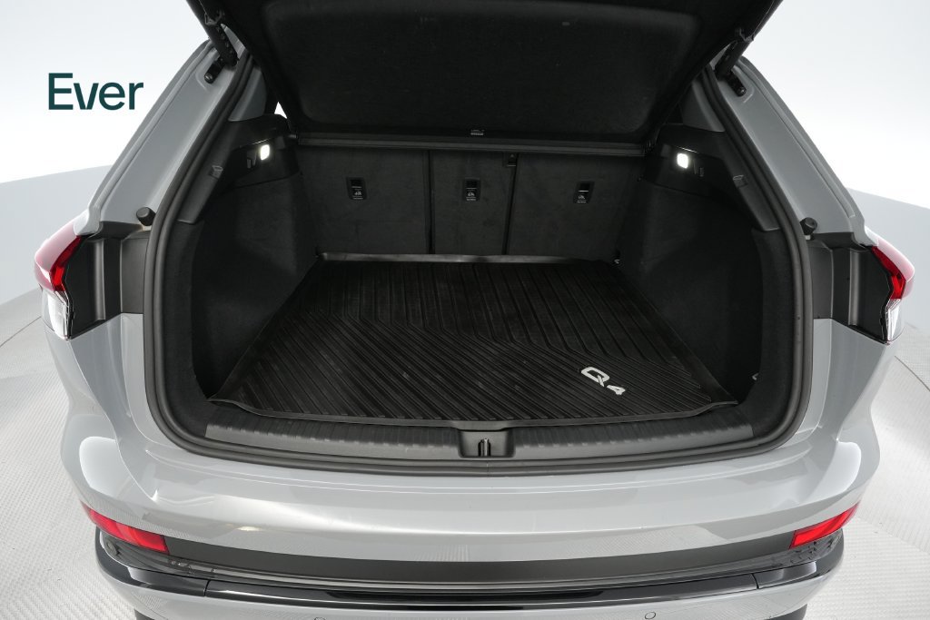 Used 2023 Audi Q4 e-tron Prestige w/ Black Optic Package AWD/4WD image 8