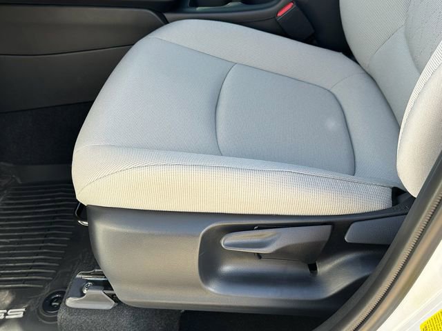 Used 2026 Toyota Corolla Cross LE FWD image 21