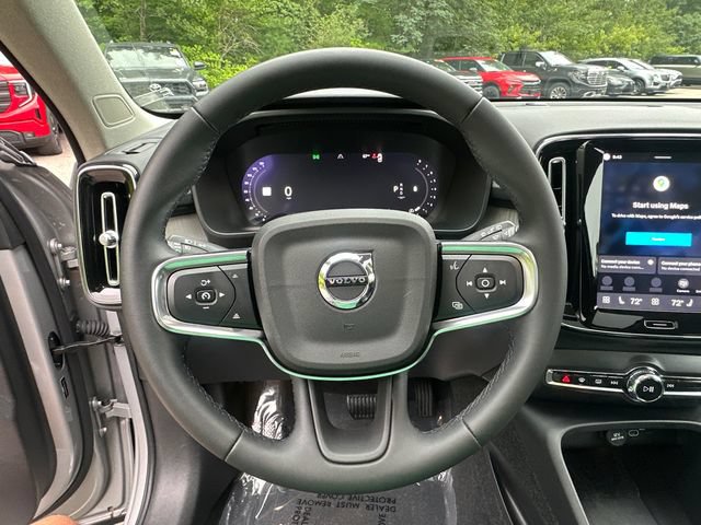 Used 2024 Volvo XC40 B5 Plus AWD/4WD image 34