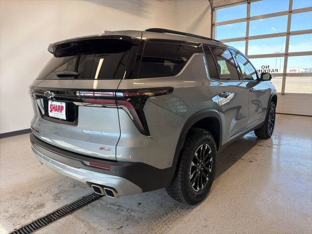 Used 2025 Chevrolet Traverse Z71 w/ Enhanced Driving Package image 9