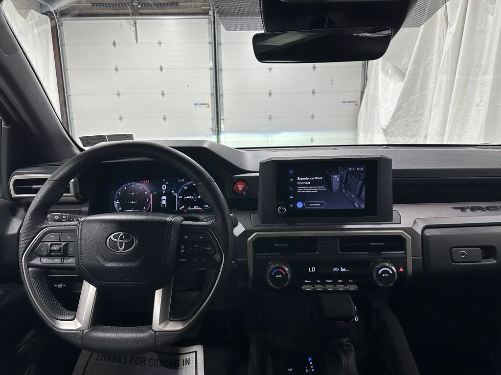 Used 2026 Toyota Tacoma TRD Off-Road AWD/4WD image 16