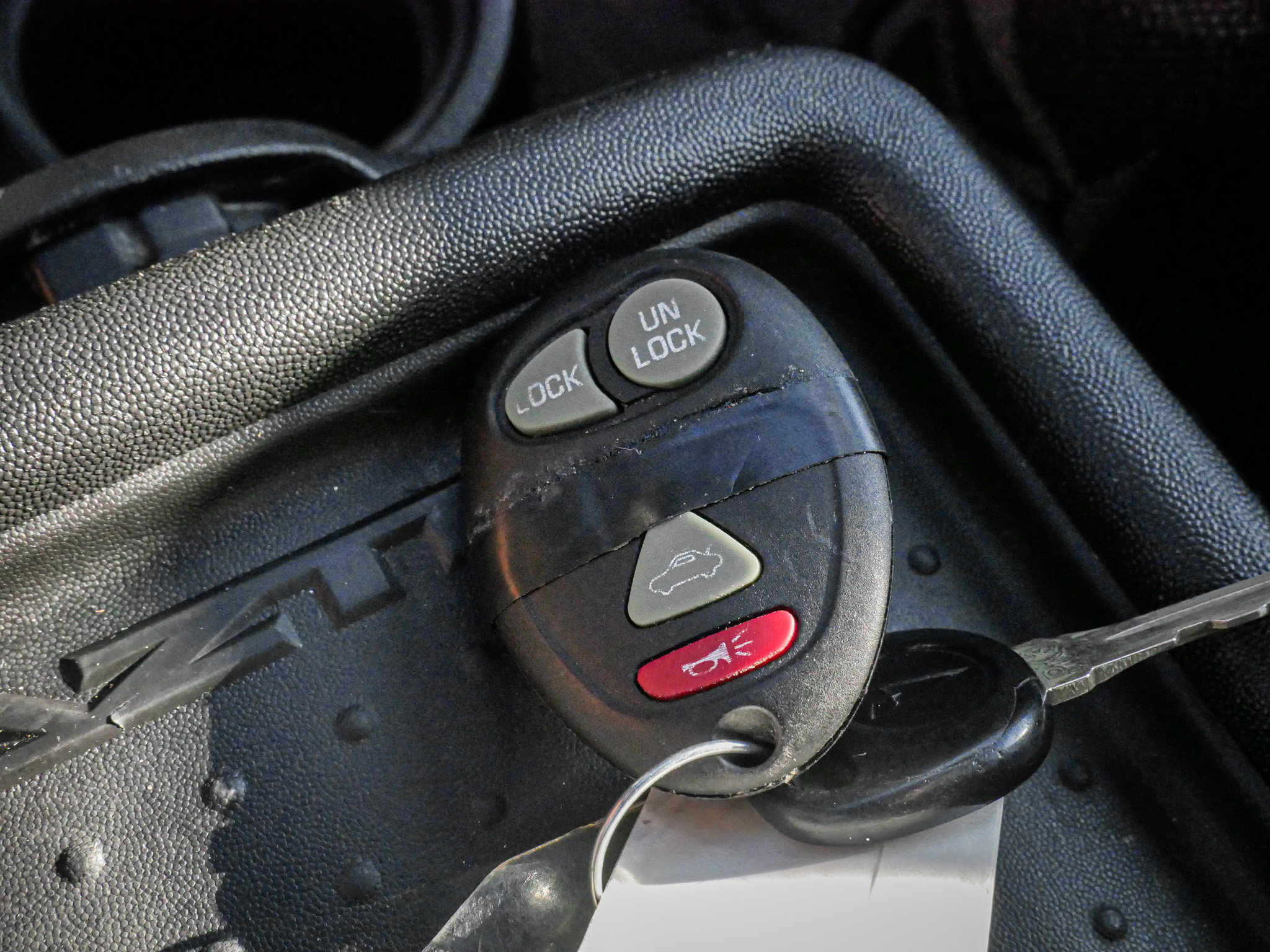 Used 2002 Pontiac Aztek 2WD image 34