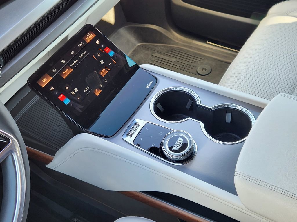 Used 2026 Cadillac Vistiq Sport w/ LPO, Floor Liner Package image 19