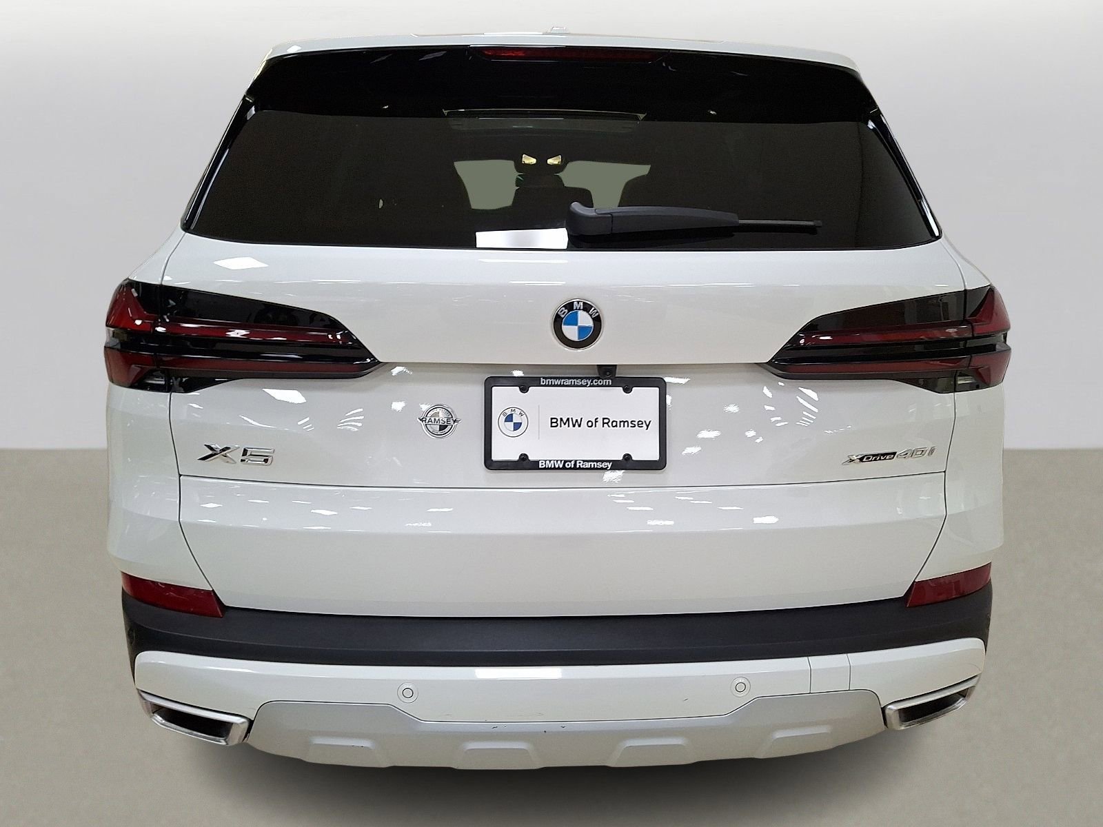 Used 2026 BMW X5 xDrive40i w/ Premium Package image 5