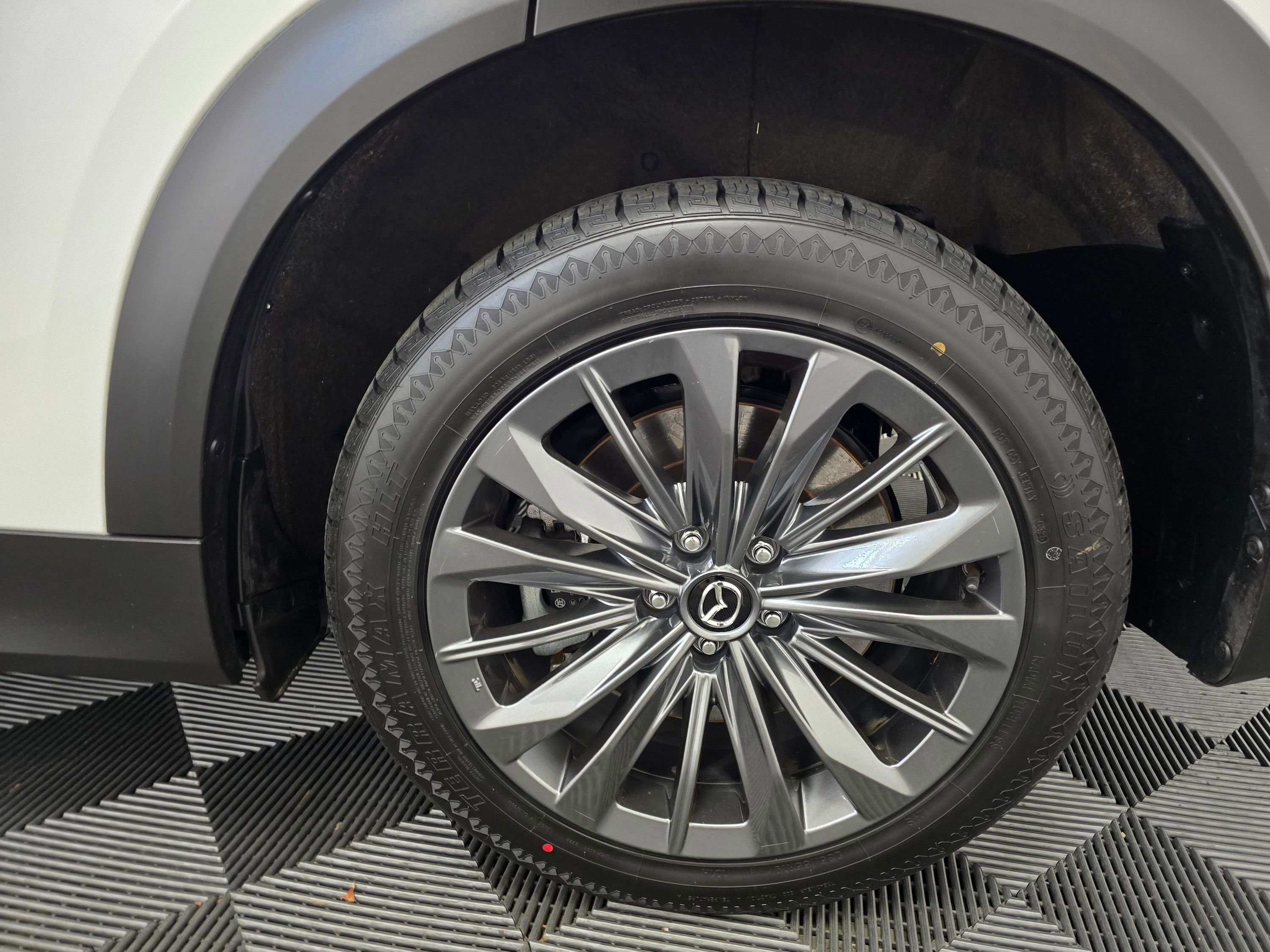 Used 2025 MAZDA CX-70 3.3 Turbo w/ Preferred Package image 22