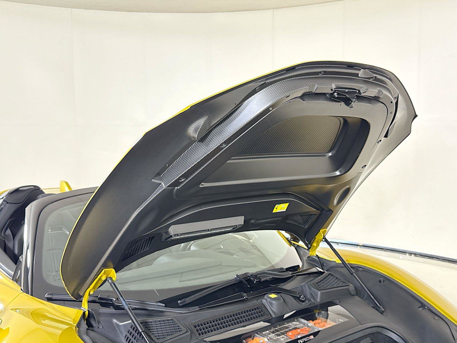 Used 2022 Ferrari SF90 Spider AWD/4WD image 30