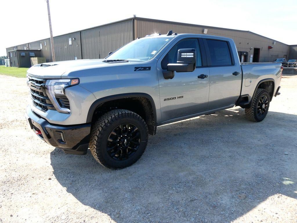 New 2026 Chevrolet Silverado 2500 LT w/ Trail Boss Package AWD/4WD image 9