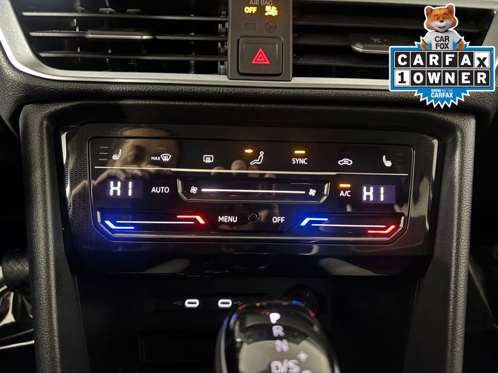 Used 2025 Volkswagen Taos SE AWD/4WD image 17