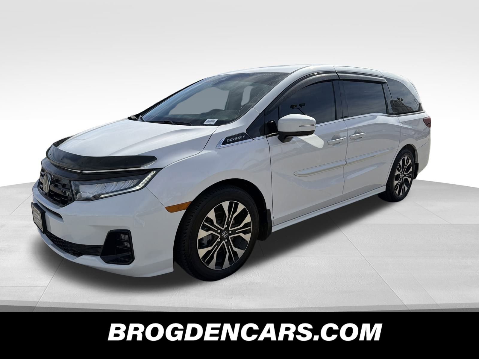 Used 2025 Honda Odyssey Elite image 4