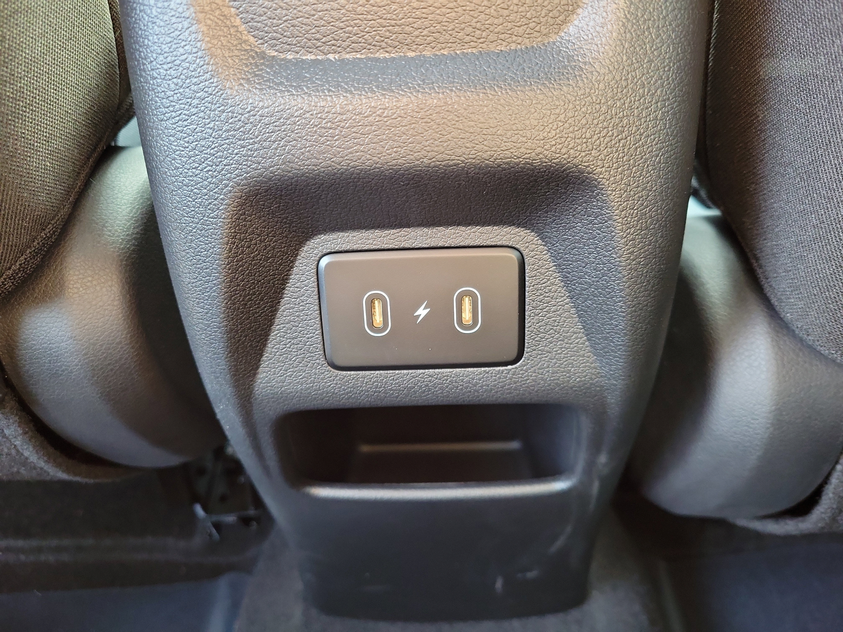 Used 2025 Hyundai Venue SEL FWD image 30