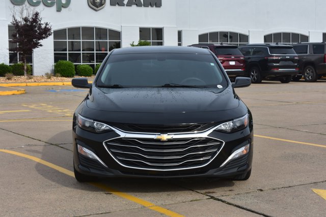 Used 2022 Chevrolet Malibu LS FWD image 2