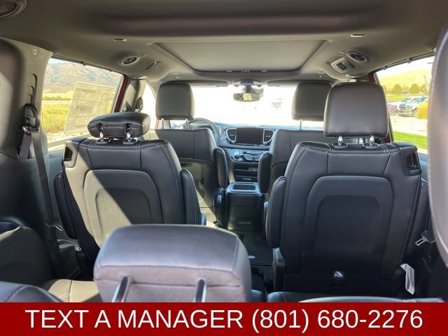 New 2026 Chrysler Pacifica Select FWD image 11
