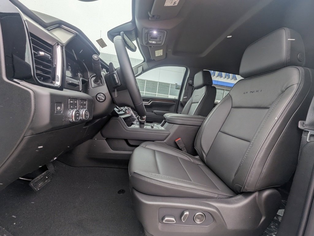 New 2026 GMC Sierra 1500 Denali w/ Technology Package image 15