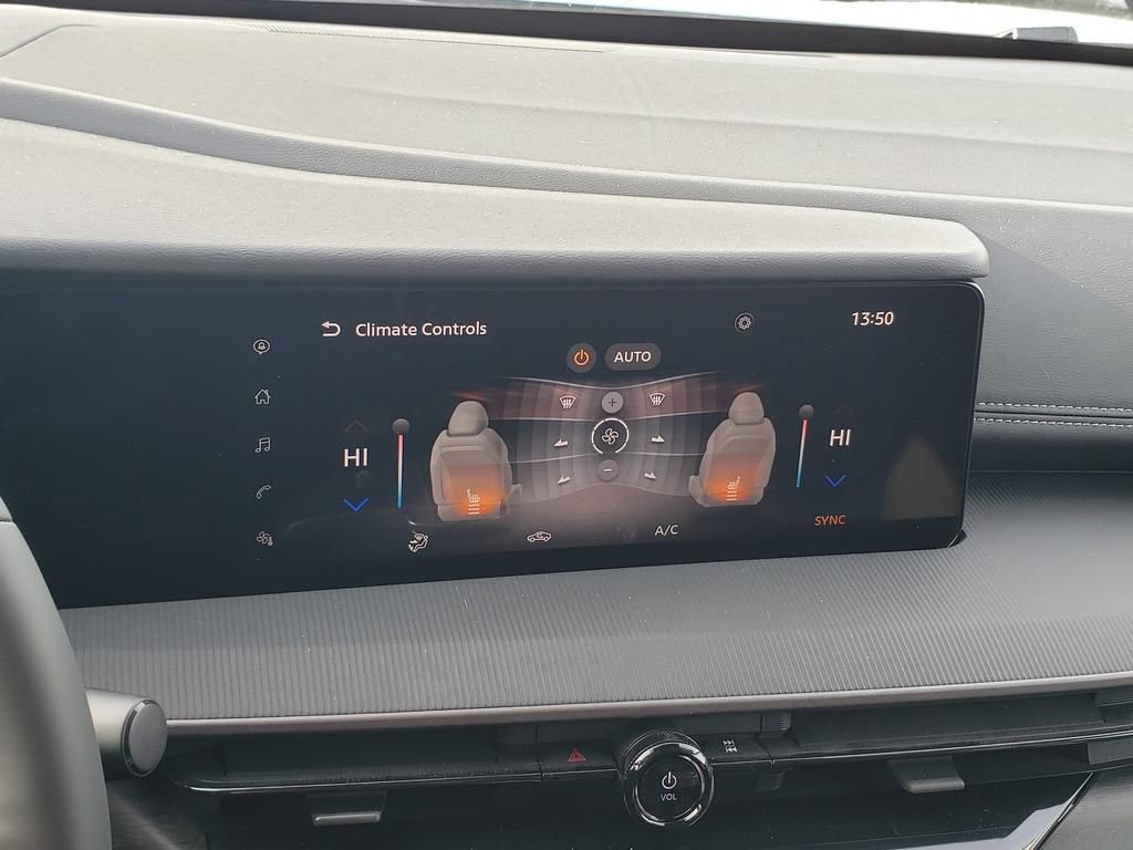 Certified 2025 Nissan Murano SV AWD/4WD image 35