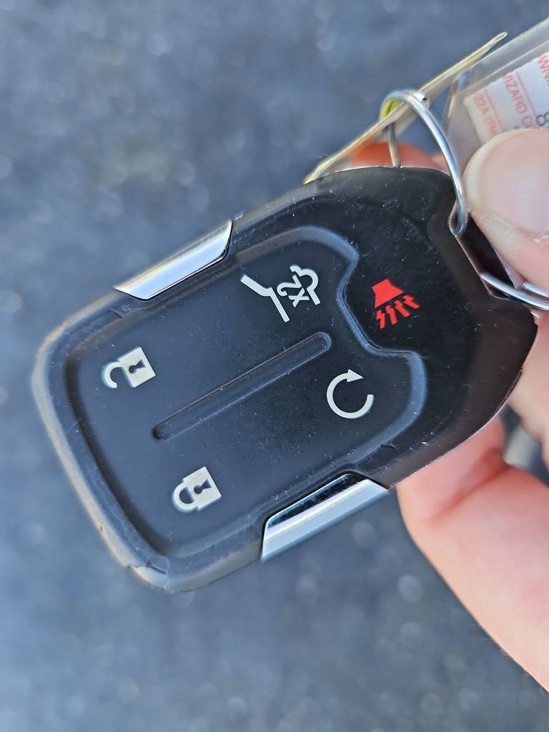 Used 2024 GMC Terrain SLT image 38