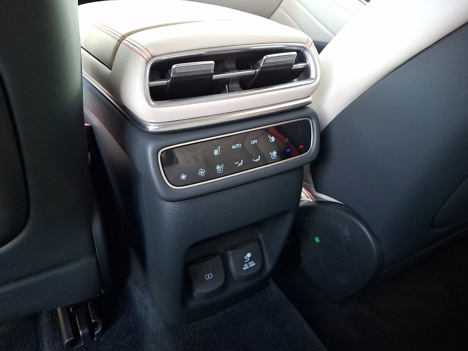 Certified 2025 Genesis GV80 3.5T e-SC AWD/4WD image 11