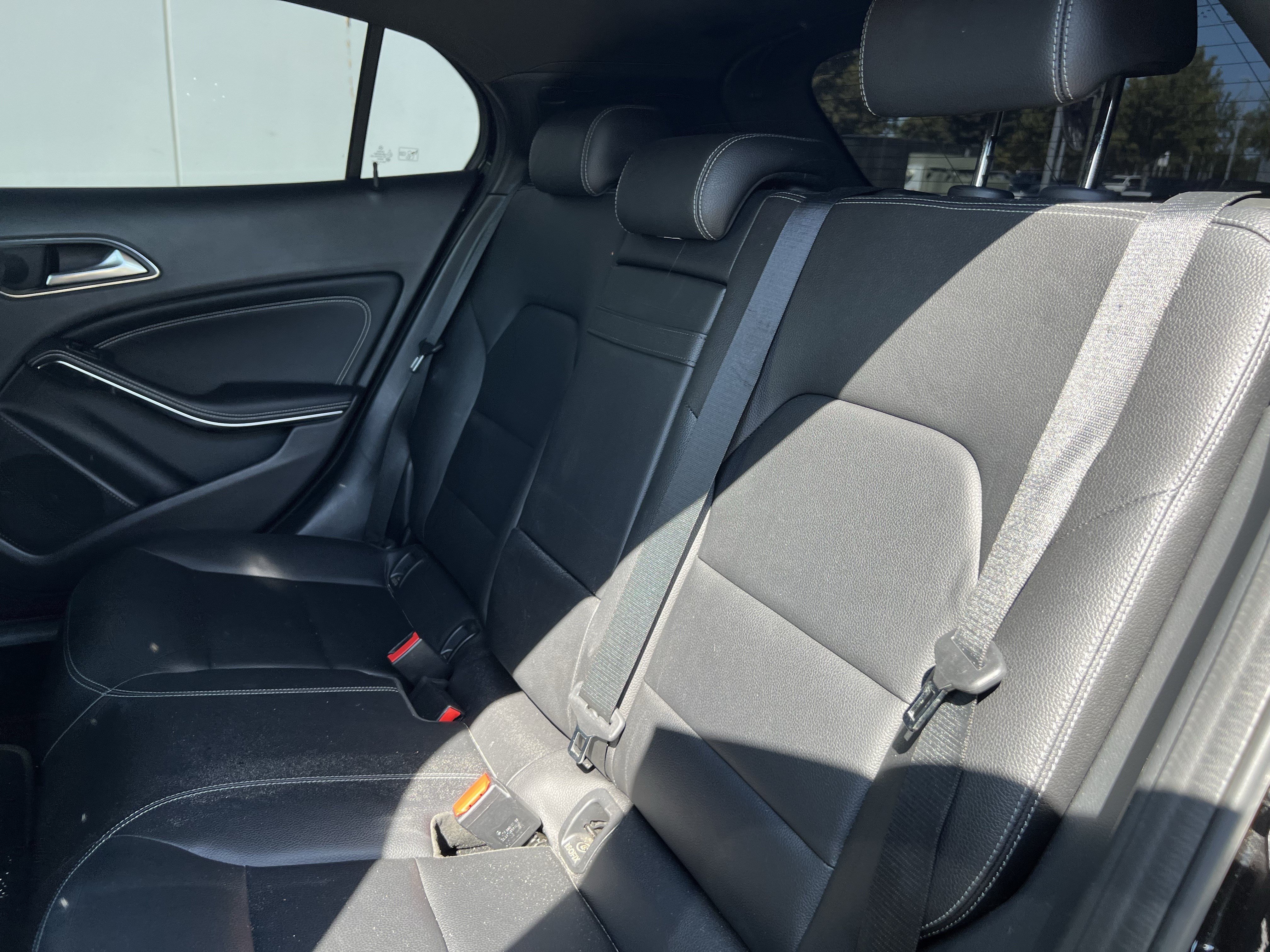 Used 2019 Mercedes-Benz GLA 250 4MATIC image 33