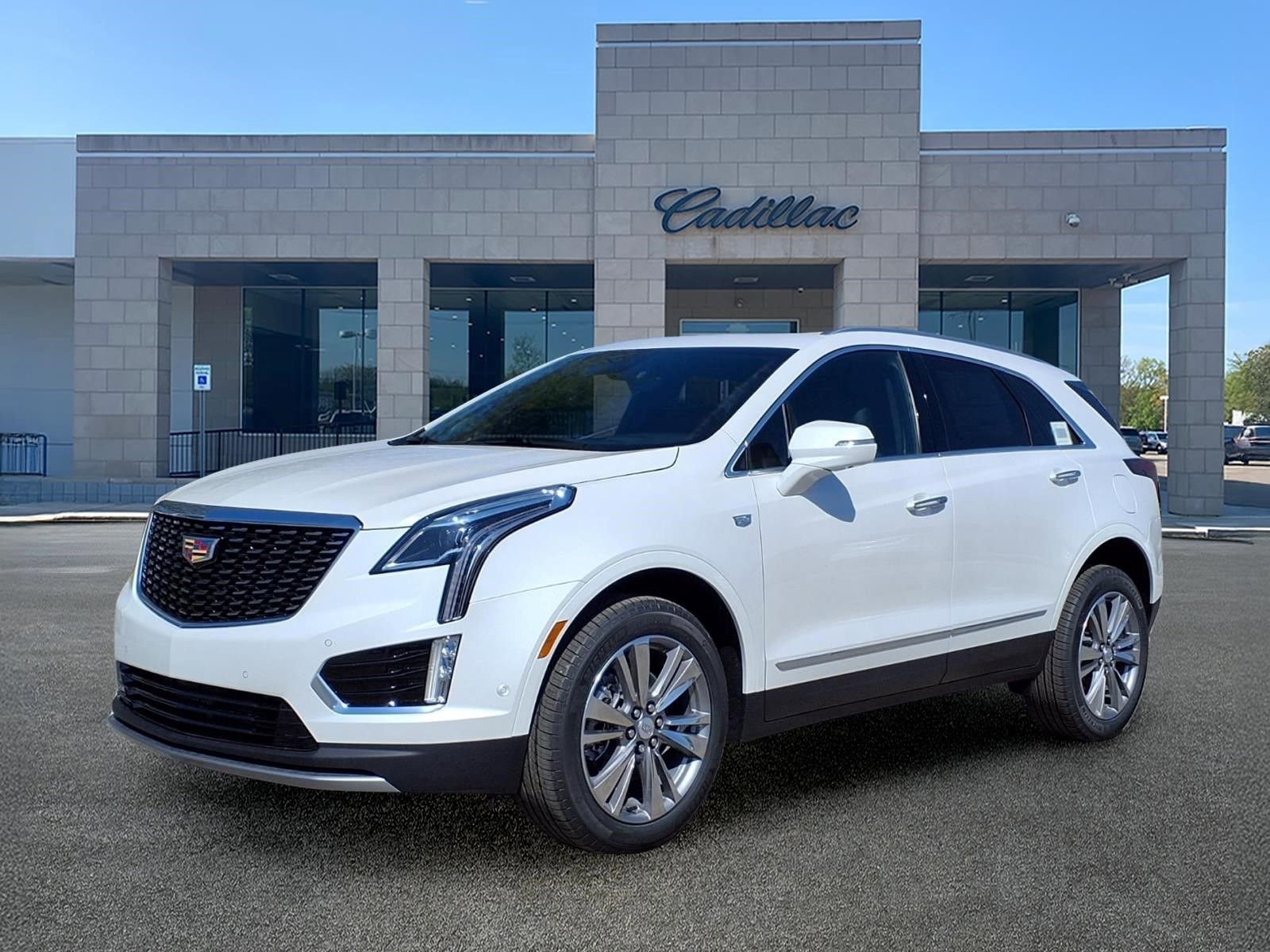 New 2026 Cadillac XT5 Premium Luxury image 1